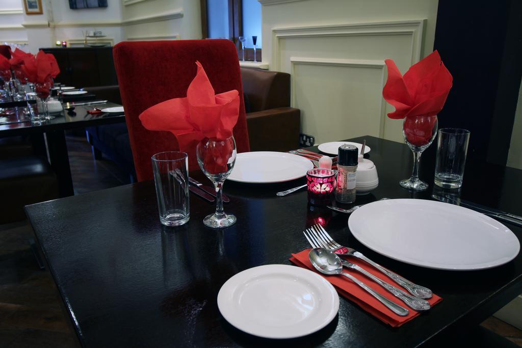 Ashford Court Boutique Hotel Енис Екстериор снимка